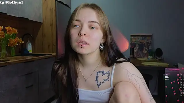 Snapshot of doll_lol_ chatting on 03-12-25, 11:22 doll lol online show from 03-12-25, 11:22