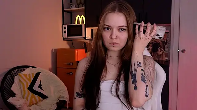 Snapshot of doll_lol_ chatting on 12-02-25, 05:41 doll lol online show from 12-02-25, 05:41