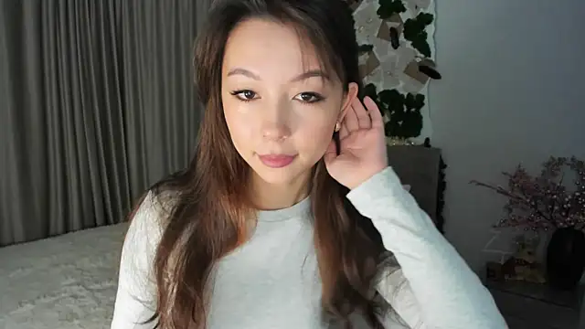 AgnieszkaBanana online show from 12-19-24, 01:07
