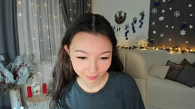 AgnieszkaBanana online show from 12-20-24, 04:09
