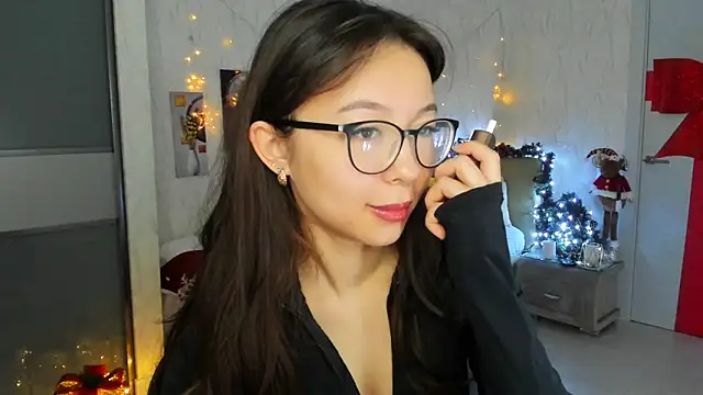 AgnieszkaBanana online show from 12-22-24, 02:06