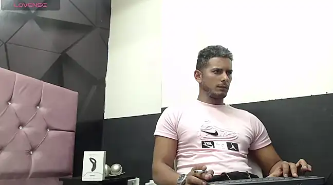 Chris Dick23 online show from 01-05-25, 10:43