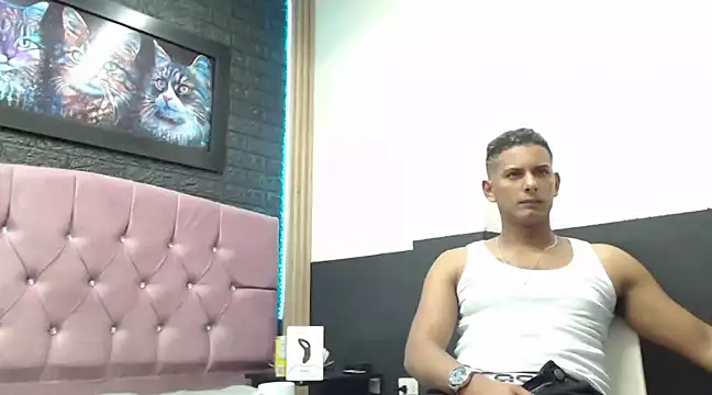 Chris Dick23 online show from 01-14-25, 03:32