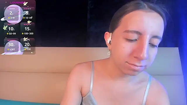 Miiaa doll online show from 01-23-25, 11:48