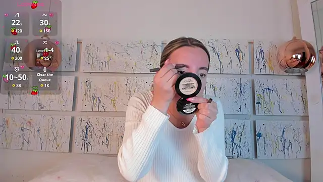 Miiaa doll online show from 01-28-25, 12:00