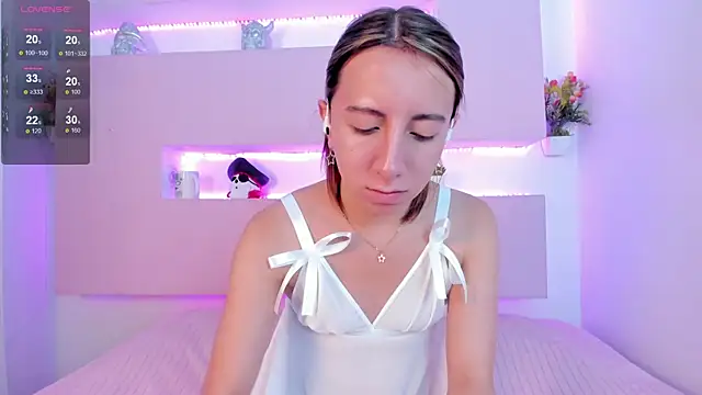 Miiaa doll online show from 02-01-25, 11:43