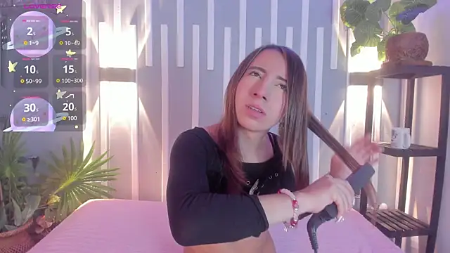 Miiaa doll online show from 03-05-25, 12:44