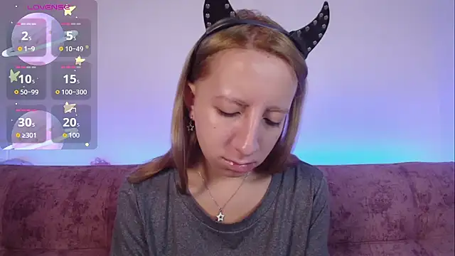 Miiaa doll online show from 09-16-25, 11:22