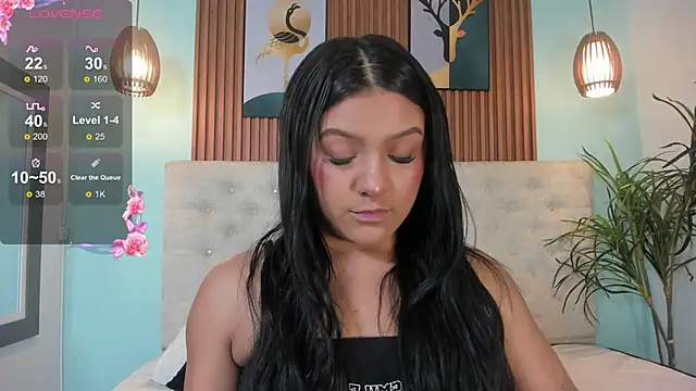 NicolleeEvanss online show from 02-05-25, 11:34