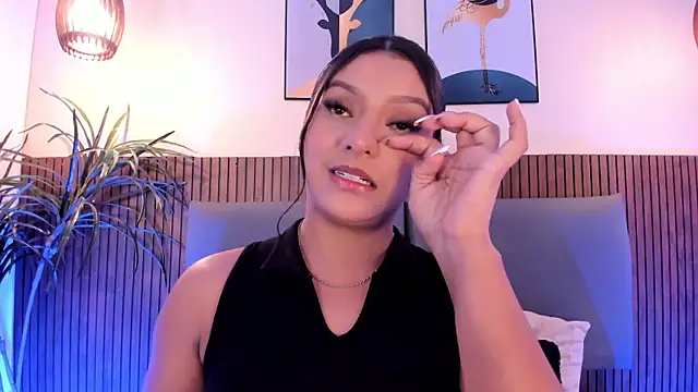 NicolleeEvanss online show from 12-17-25, 11:49