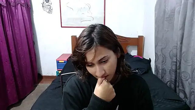 Snapshot of LadyMilk003 chatting on 12-19-24, 03:30 LadyMilk003 online show from 12-19-24, 03:30