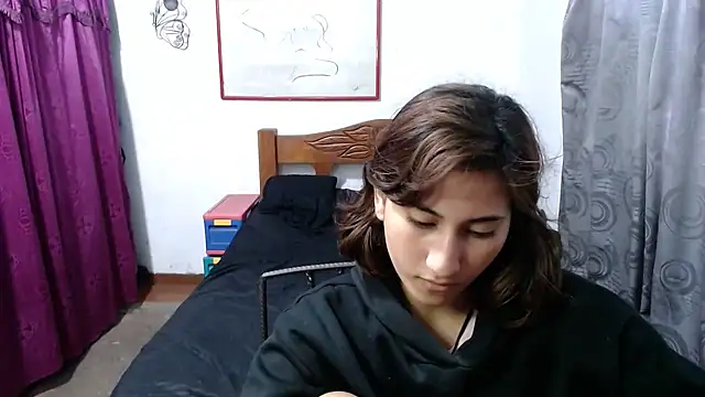 Snapshot of LadyMilk003 chatting on 12-19-24, 06:34 LadyMilk003 online show from 12-19-24, 06:34