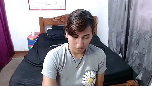 Snapshot of LadyMilk003 chatting on 12-23-24, 04:17 LadyMilk003 online show from 12-23-24, 04:17