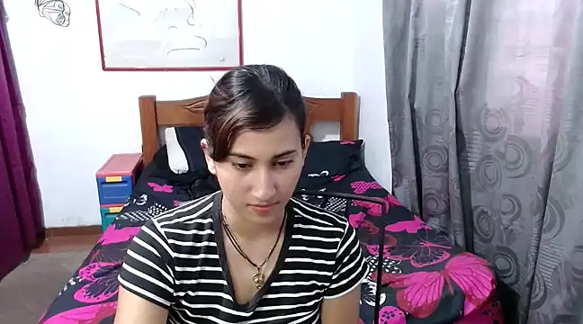 Snapshot of LadyMilk003 chatting on 01-22-25, 03:29 LadyMilk003 online show from 01-22-25, 03:29