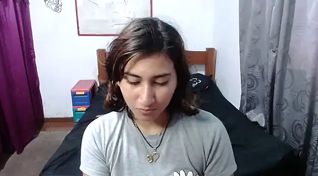 Snapshot of LadyMilk003 chatting on 02-05-25, 03:31 LadyMilk003 online show from 02-05-25, 03:31