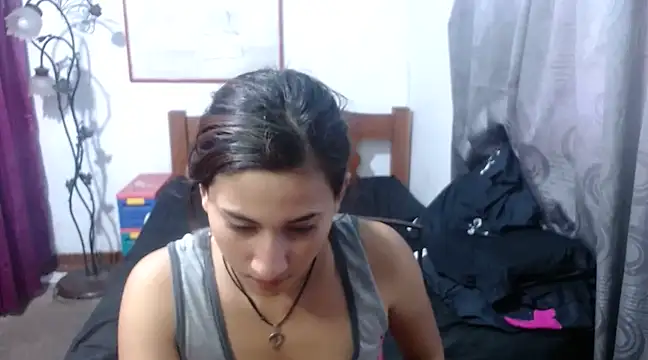 Snapshot of LadyMilk003 chatting on 03-09-25, 02:43 LadyMilk003 online show from 03-09-25, 02:43