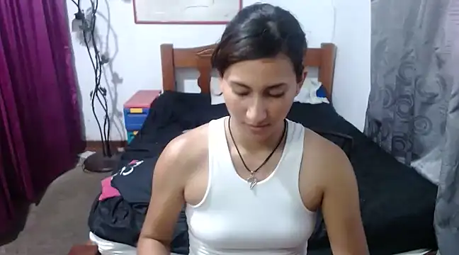 Snapshot of LadyMilk003 chatting on 03-12-25, 04:35 LadyMilk003 online show from 03-12-25, 04:35