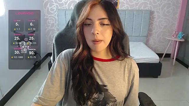 Snapshot of ninfa1_ch chatting on 12-18-24, 02:28 ninfa1 ch online show from 12-18-24, 02:28