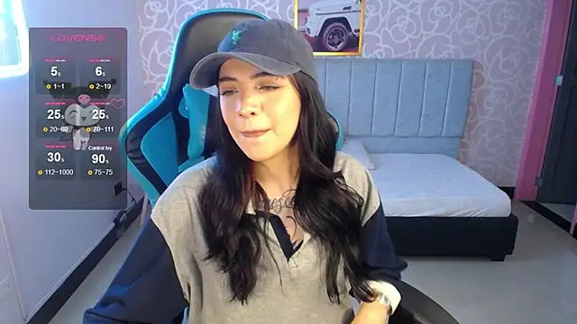 Snapshot of ninfa1_ch chatting on 01-07-25, 04:48 ninfa1 ch online show from 01-07-25, 04:48