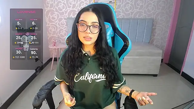 Snapshot of ninfa1_ch chatting on 01-24-25, 09:47 ninfa1 ch online show from 01-24-25, 09:47