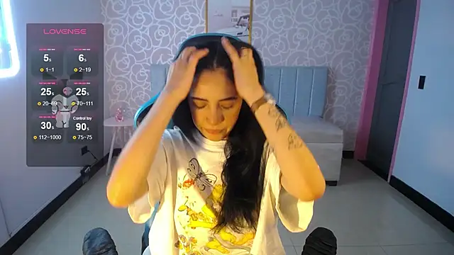 Snapshot of ninfa1_ch chatting on 02-03-25, 11:09 ninfa1 ch online show from 02-03-25, 11:09