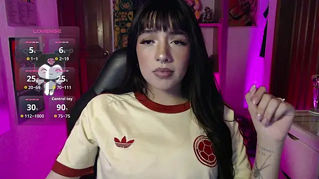 Snapshot of ninfa1_ch chatting on 10-14-25, 11:38 ninfa1 ch online show from 10-14-25, 11:38