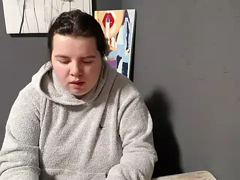 so shy online show from 02-17-25, 10:18