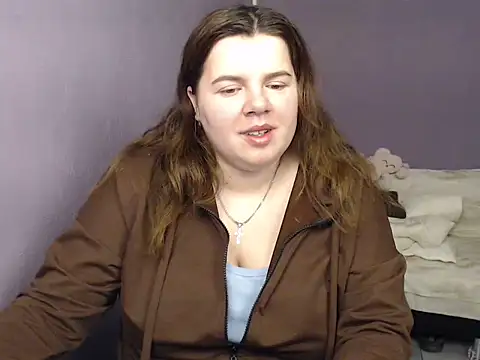 so shy online show from 10-28-25, 07:34