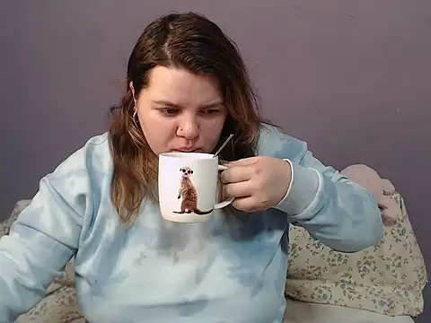 so shy online show from 11-29-25, 07:22