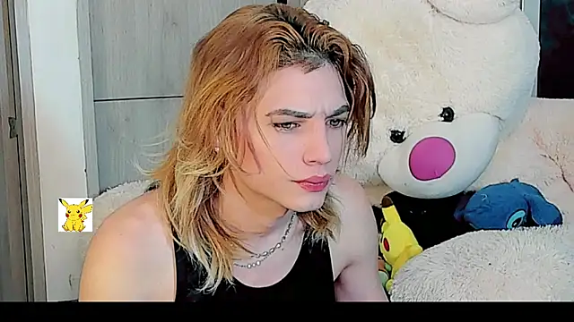 Snapshot of honey_skin chatting on 12-28-24, 01:28 honey skin online show from 12-28-24, 01:28