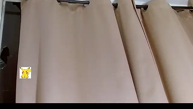 Snapshot of honey_skin chatting on 02-05-25, 04:27 honey skin online show from 02-05-25, 04:27