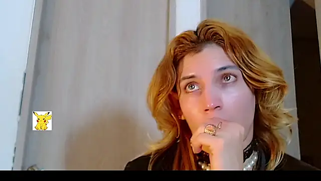 Snapshot of honey_skin chatting on 02-11-25, 07:38 honey skin online show from 02-11-25, 07:38