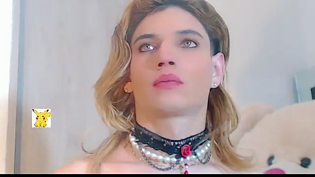 Snapshot of honey_skin chatting on 02-25-25, 03:20 honey skin online show from 02-25-25, 03:20