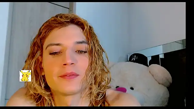 Snapshot of honey_skin chatting on 03-14-25, 01:57 honey skin online show from 03-14-25, 01:57