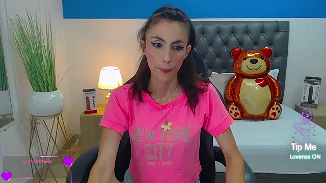 candy summer28 online show from 03-05-25, 07:27