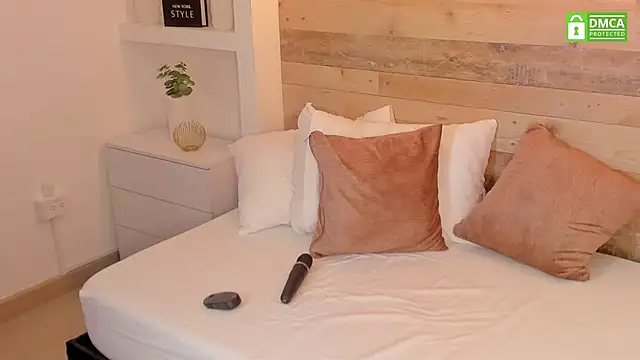 candy summer28 online show from 11-02-25, 07:22