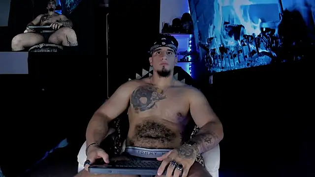 kingbear777 online show from 12-21-24, 01:36