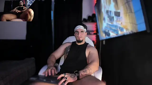 kingbear777 online show from 12-22-24, 01:34