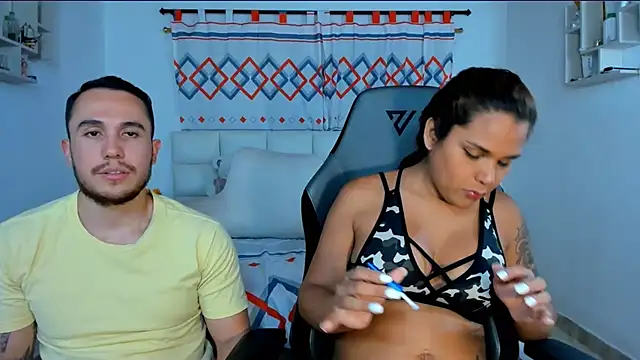 Snapshot of xxx_sweet_couple_ chatting on 12-10-24, 03:52 xxx sweet couple  online show from 12-10-24, 03:52