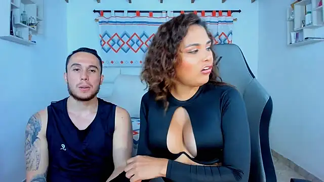 Snapshot of xxx_sweet_couple_ chatting on 12-22-24, 07:00 xxx sweet couple  online show from 12-22-24, 07:00