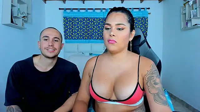 Snapshot of xxx_sweet_couple_ chatting on 02-09-25, 04:46 xxx sweet couple  online show from 02-09-25, 04:46