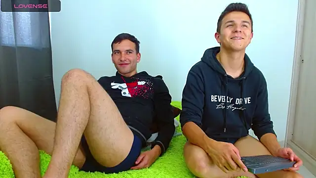 Snapshot of dorian_h_ chatting on 03-17-25, 09:55 dorian h  online show from 03-17-25, 09:55