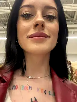 Snapshot of Melissa_crazy chatting on 12-04-24, 06:28 Melissa crazy online show from 12-04-24, 06:28