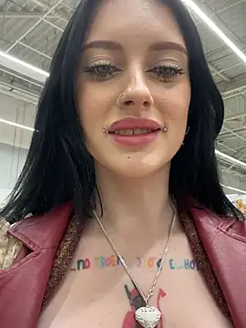 Snapshot of Melissa_crazy chatting on 12-12-24, 04:43 Melissa crazy online show from 12-12-24, 04:43