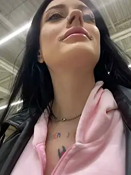 Snapshot of Melissa_crazy chatting on 12-22-24, 03:11 Melissa crazy online show from 12-22-24, 03:11