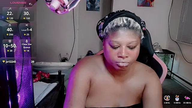 Snapshot of lexilove8 chatting on 09-29-25, 03:22 lexilove8 online show from 09-29-25, 03:22