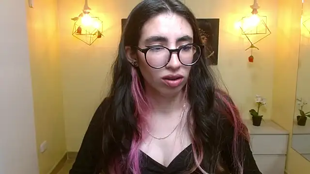 LenaRoses online show from 03-22-25, 07:31