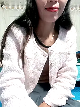 Snapshot of Sweet_Toy20 chatting on 11-20-25, 10:31 Sweet Toy20 online show from 11-20-25, 10:31