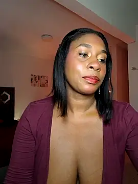 HanaThompson online show from 12-03-25, 05:22