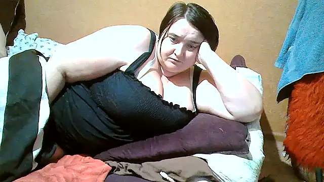 Snapshot of Liluboobs chatting on 02-17-25, 07:53 Liluboobs online show from 02-17-25, 07:53